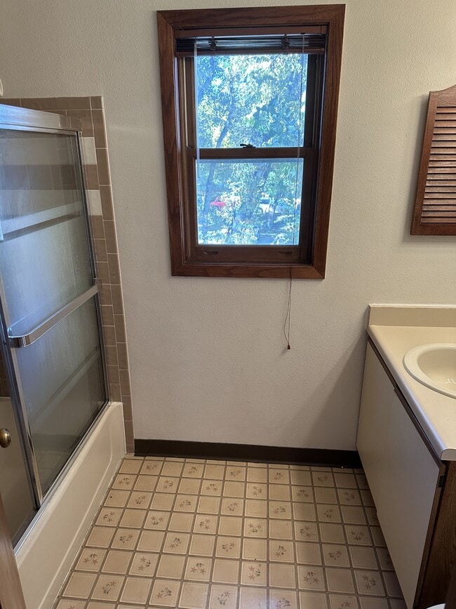 Photo - 2960 Shadow Creek Dr