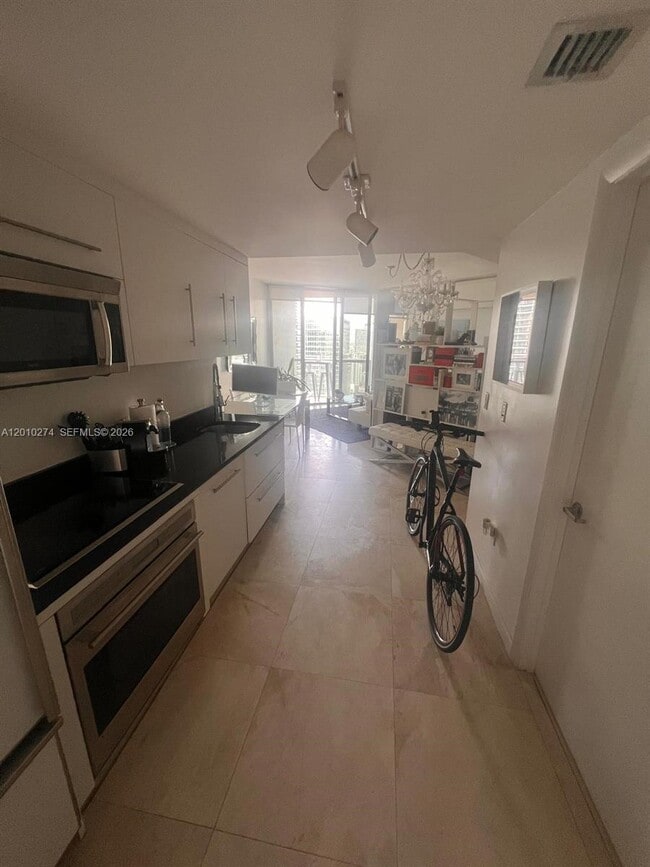Photo - 475 Brickell Ave Unit 4508