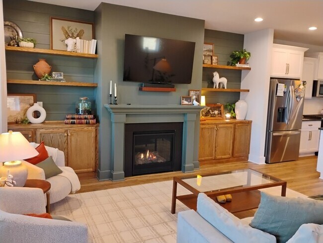 Photo - 353 Wash Holw Dr