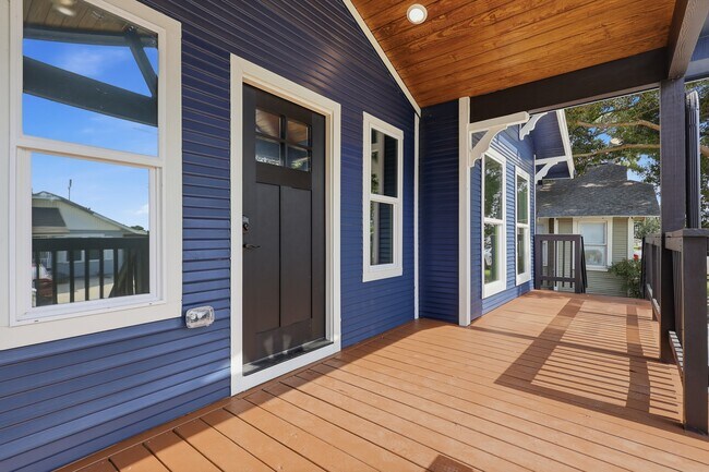 Photo - 105 Opal Ct