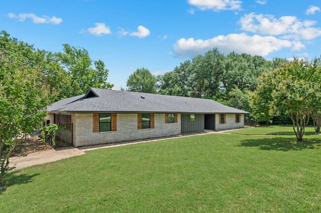 Photo - "Beautiful 4-Bed Home with Inviting Pool Oasis in Colleyville!"