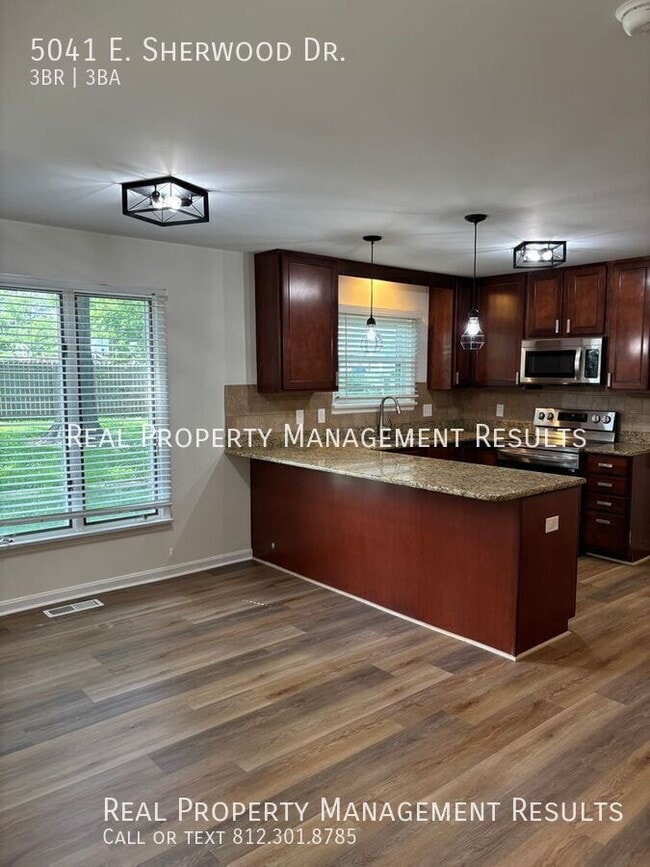 Photo - 5041 E Sherwood Dr