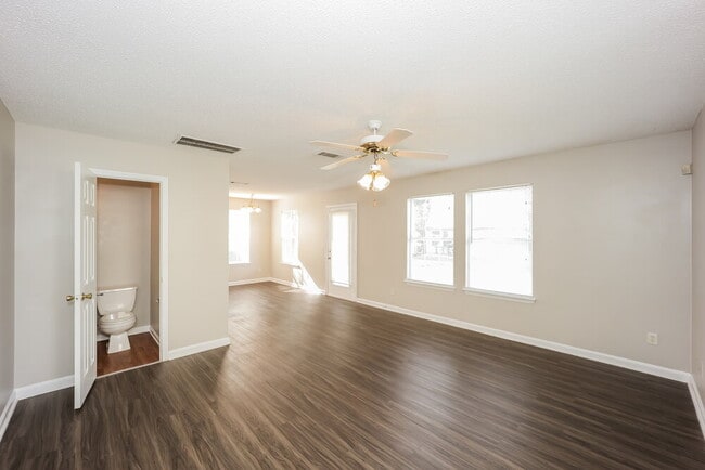 Photo - 2222 Tuley Dr