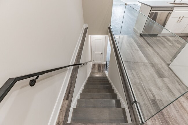 Building Photo - 1609 Ogden St Unit 1