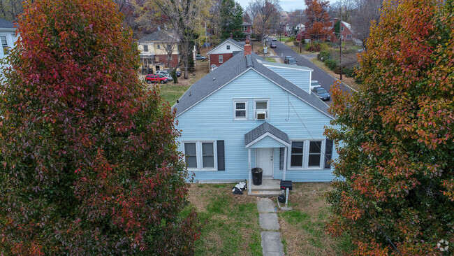 Building Photo - 1515 Bouchelle Ave Unit 101 Rental