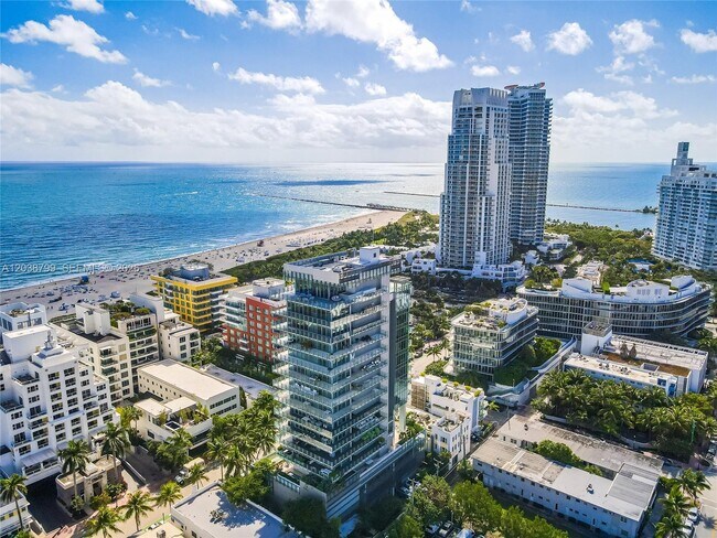 120 Ocean Dr Unit 700