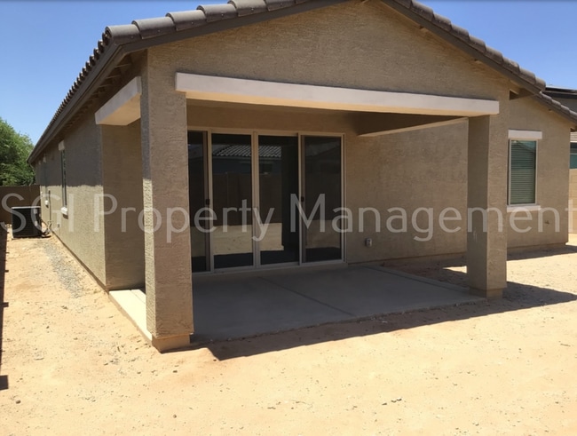 Photo - 246 E Bahamas Dr