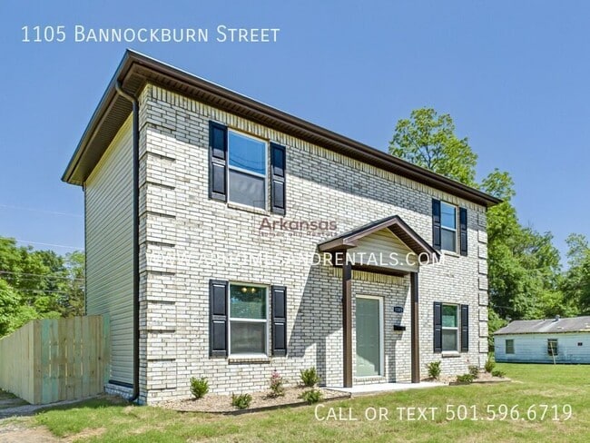 Building Photo - 1105 Bannockburn St