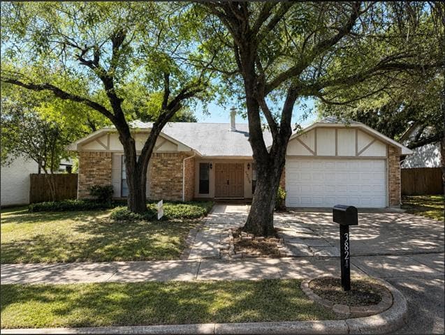 Building Photo - 3824 Hackberry Ln