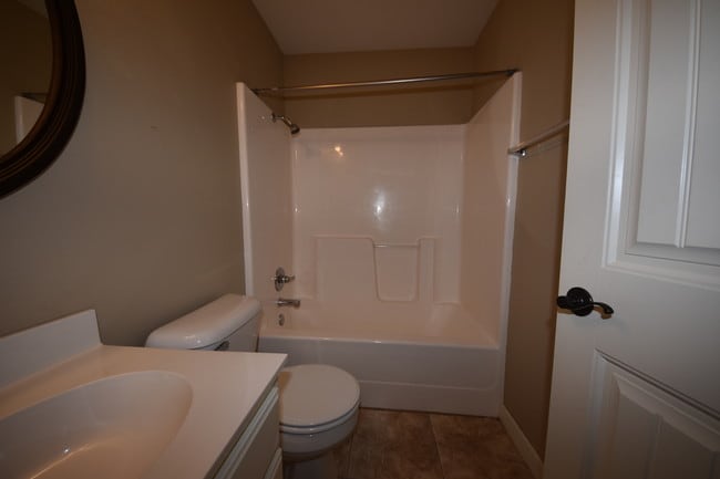 Bath - Chester Hills III - Chester Hills