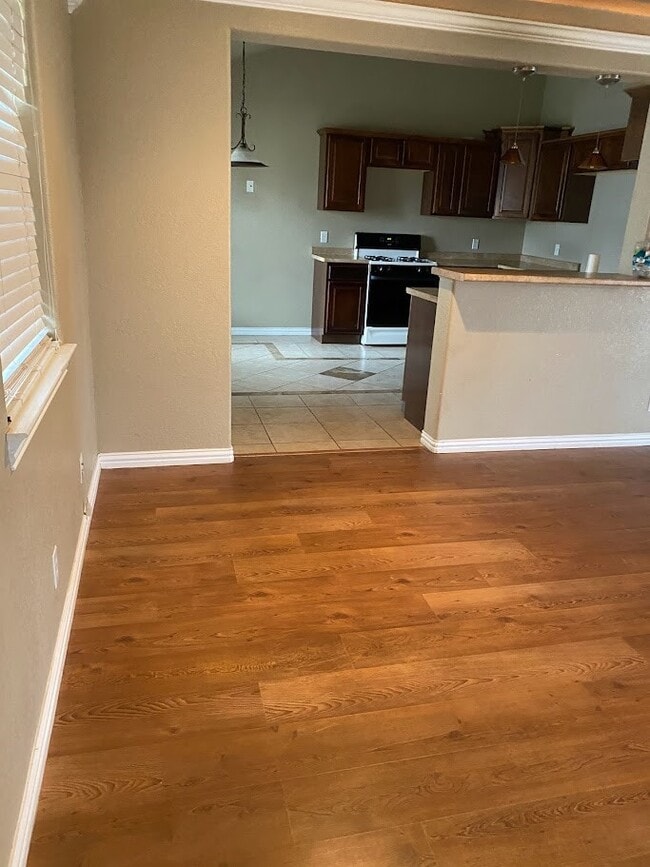 Photo - 6907 Dubuque Ln