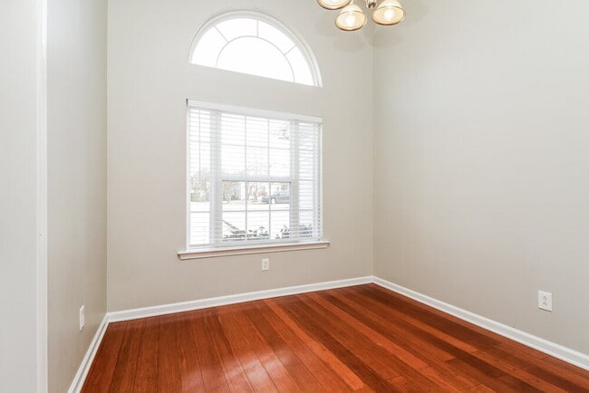 Photo - 2625 Weatherford St
