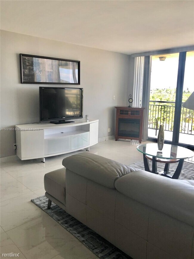 Photo - 2 br, 2 bath Condo - 3031 N Ocean Blvd Apt... Unit Apt 704