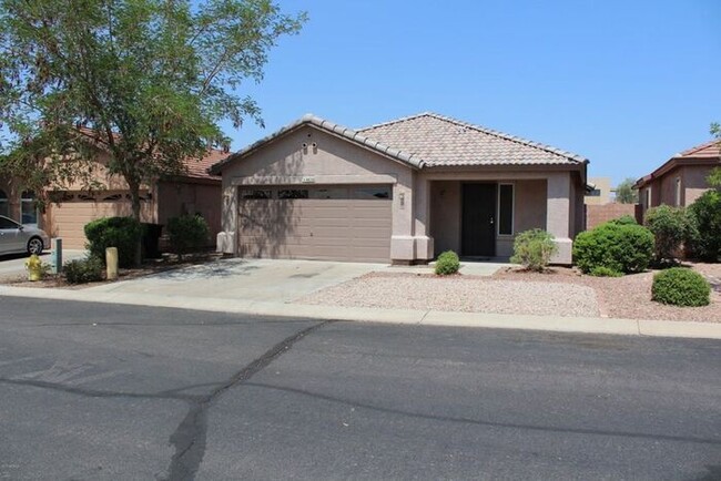 Cozy 3 bedroom 2 bath home in East Mesa! - Cozy 3 bedroom 2 bath home in East Mesa!