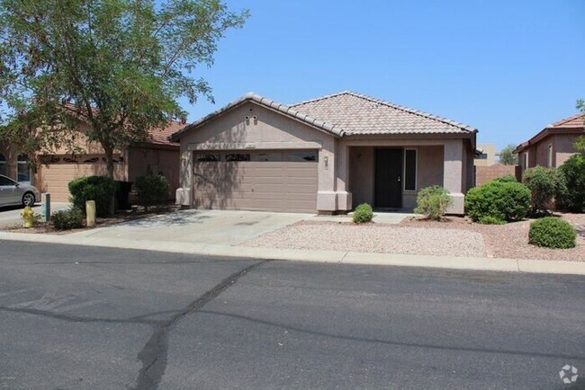 Building Photo - Cozy 3 bedroom 2 bath home in East Mesa!