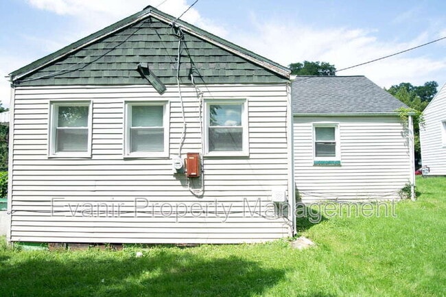 Photo - 509 E 3rd St