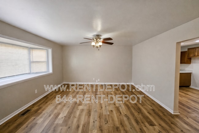 Photo - 1531 E Riverside Dr