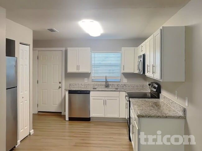 Photo - 1108 Fountainhead Dr