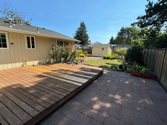 Photo - 3406 Harlow Rd