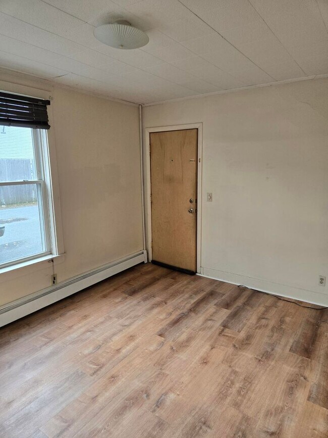 187 Essex St Unit #2