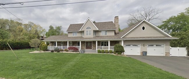 Photo - 85 Mountain Ridge Dr House