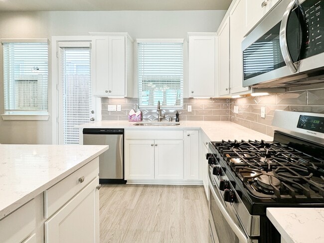 Photo - 9007 Lonestar Creekbend Ln