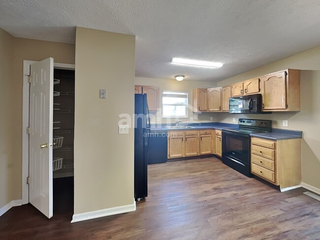 Photo - 4150 Loyala Chase Ln