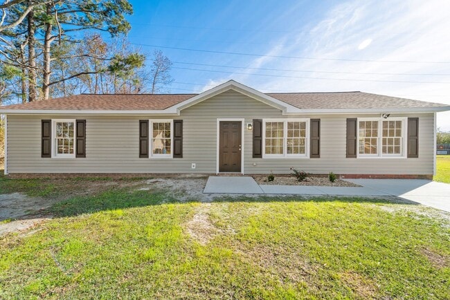 Building Photo - 136 Sandy Dr Rental