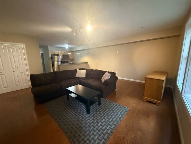 Photo - 51 Chelsea St Unit 1