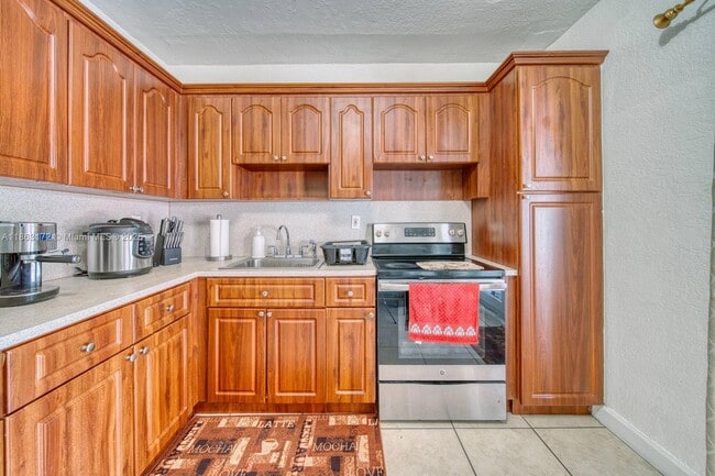 Building Photo - 3440 NW 87th Terrace Rental