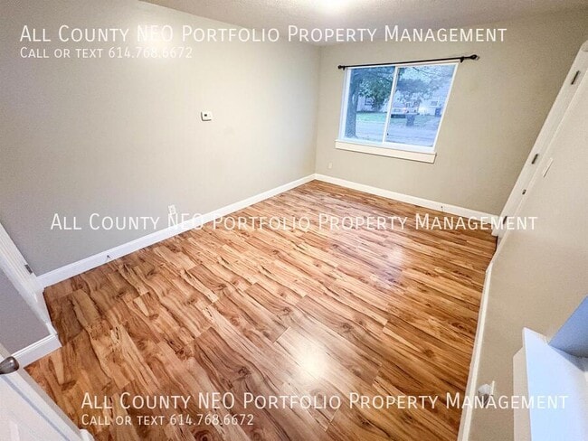 Photo - 1046 Republic Ave