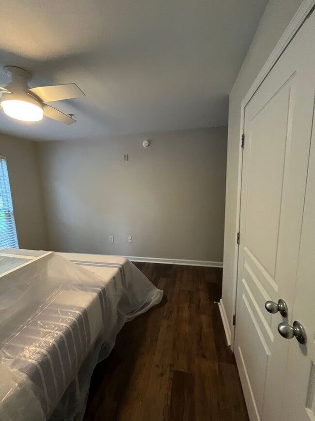 Photo - 14-1416 Romak Unidad 14-1416 - C