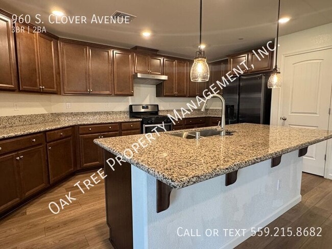 Photo - 960 S Clover Ave