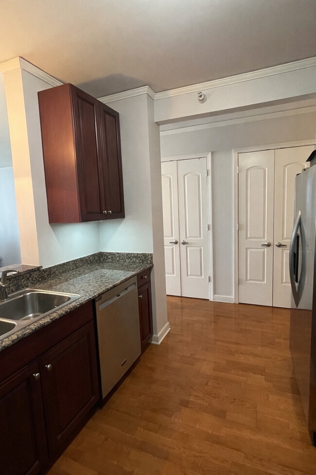 Photo - 420 E Waterside Dr Unit 1009