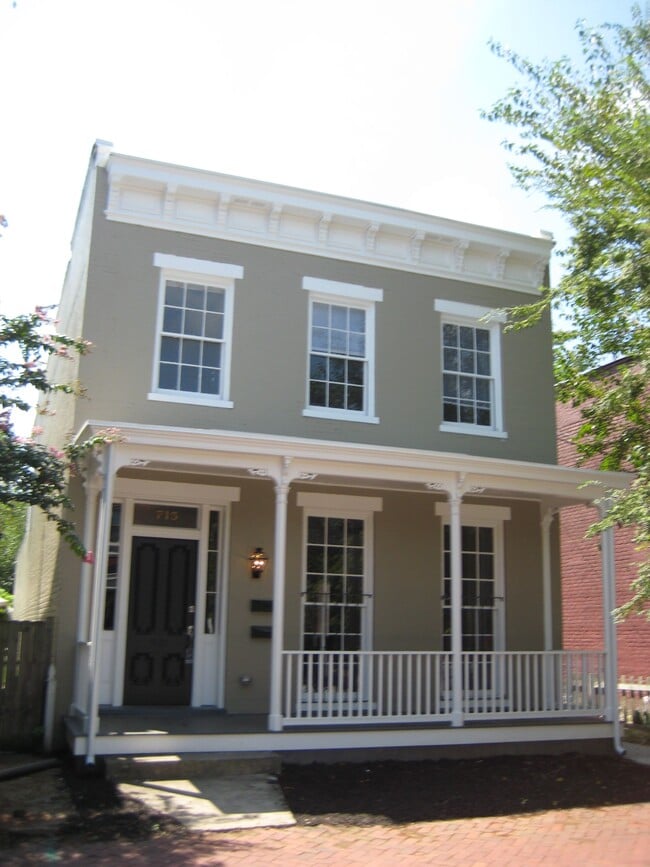 Building Photo - 715 W Clay St Unit B Rental