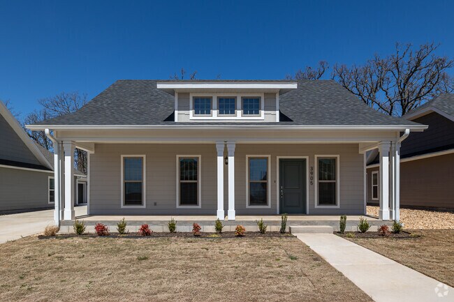 Photo - Hawthorne Grove