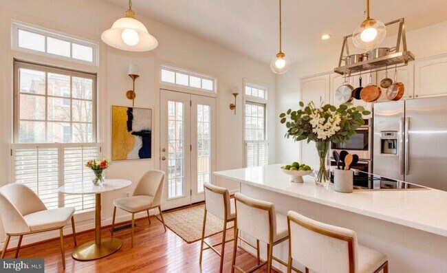 Photo - 1804 Dawson St