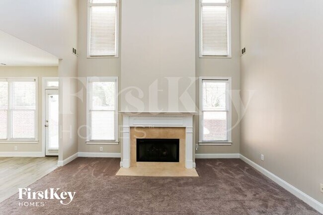 Photo - 3339 Wembley Walk