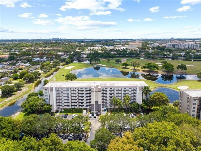 Building Photo - 3100 W Rolling Hills Cir Unit 707