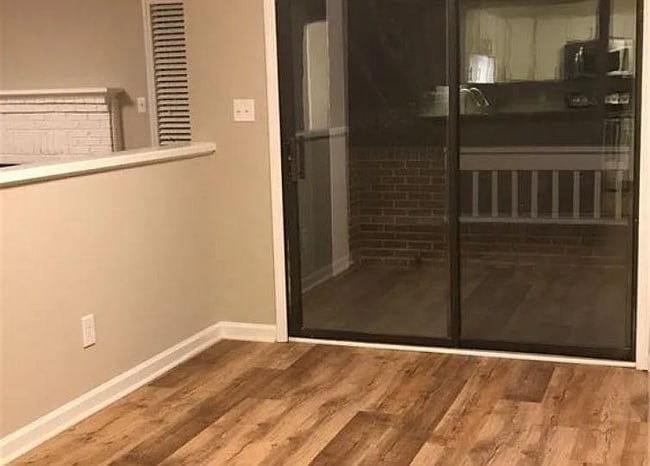 Photo - 8017 Greenside Ct