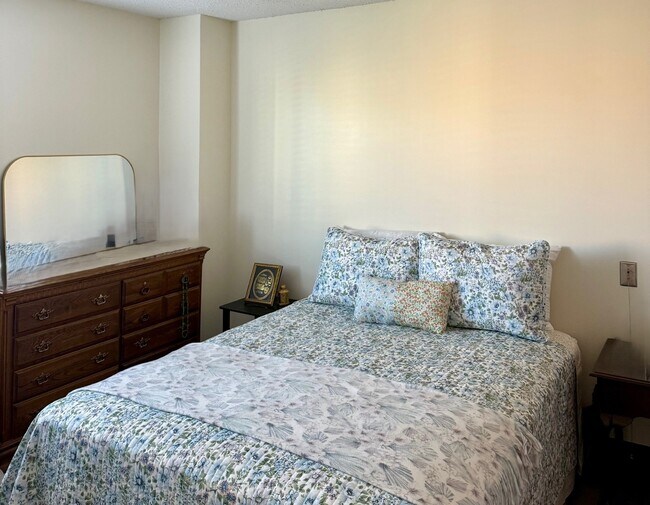 Photo - Aboussie Pavillion