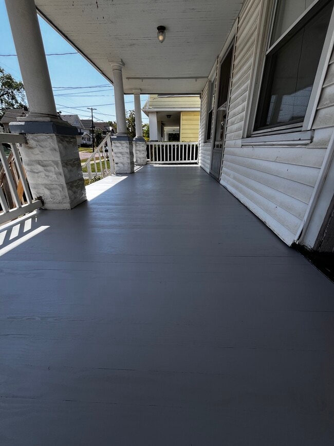 Photo - 4014 Brooklyn Ave Unidad Up