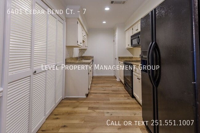 Photo - 6401 Cedar Bend Ct