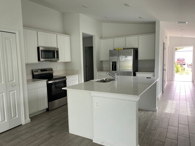Photo - 3 BED 2 BATH SINGLE STORY 3/2 HOME.