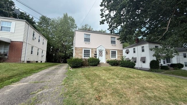 Building Photo - 2042 13th St