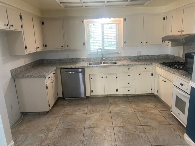 Photo - *Wait list full- Currently not accepting applications* Lovely home near Mt. Whitney High School