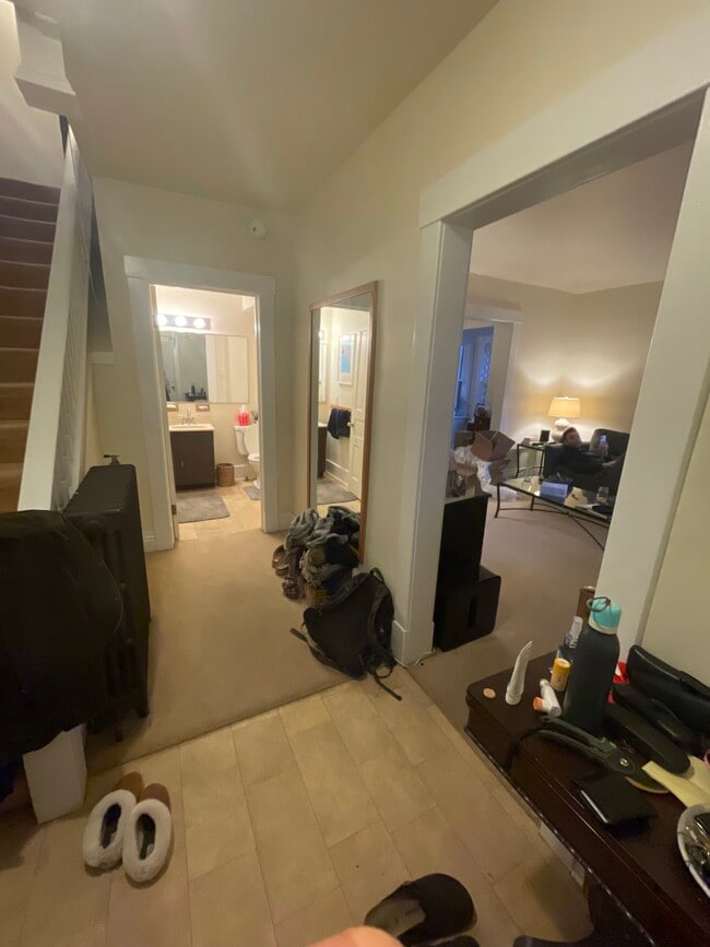 Photo - 563 S Ashley St