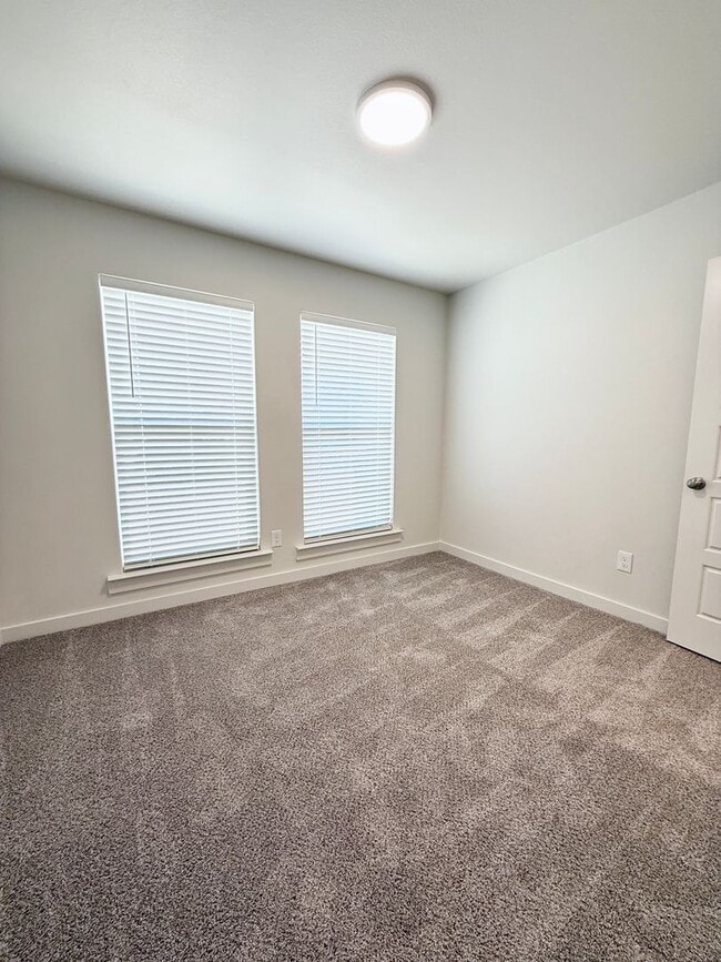 Photo - Brand New 3/2/2 Build Located On Cul-De-Sac In Matador Pointe!