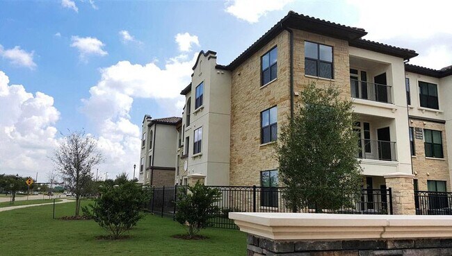 Photo - Stella at Riverstone