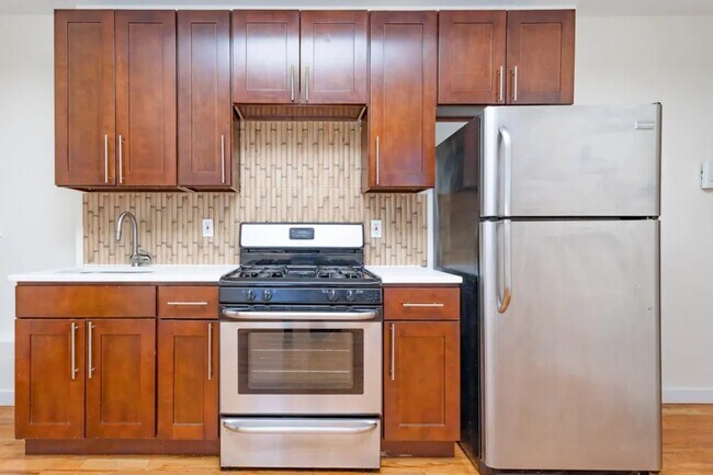 Photo - Furnished room/NOT APARTMENT Unit 8